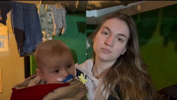 Kinder, ältere Menschen und verwundete