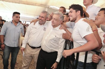 (Foto: Twitter/ARBedolla)