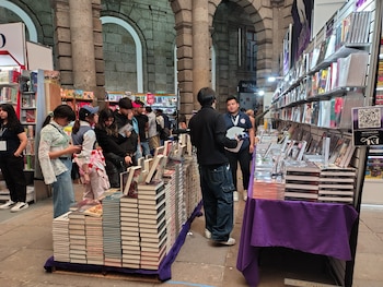 Visitantes a la Feria del