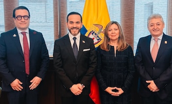 Abelardo de la Espriella - Luz Adriana Camargo