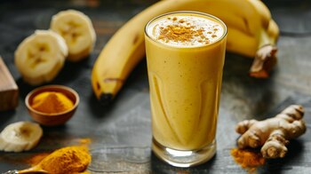 El licuado de cúrcuma y