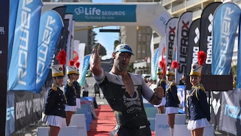 Cientos de atletas avanzaron hacia