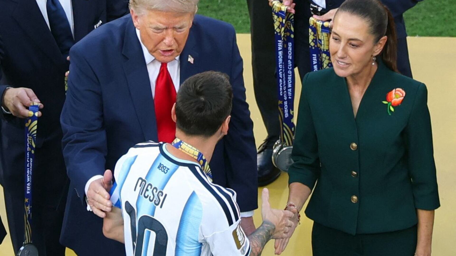 Claudia Sheinbaum relata su encuentro con Messi al entregar el Balón de Oro a Rodri