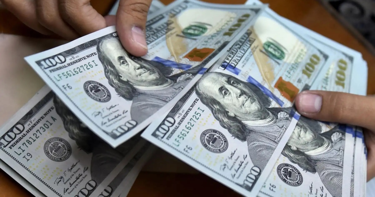 A cuánto llegará el dólar en abril de 2026, según los principales analistas de mercado