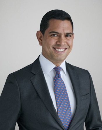 Él es Joe Bonilla, el abogado de Abogados Muñoz Tamayo y Asociados, que representa al G8 en la repartición de los derechos de televisión del fútbol profesional colombiano - crédito Abogados Muñoz Tamayo y Asociados