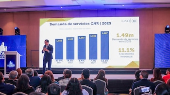 Autoridades y participantes analizan el impacto de la modernización registral en el valor, acceso y movimientos futuros del rubro nacional (Foto cortesía Secretaría de Prensa de la Presiencia)