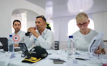 Tensión política entre Julián López