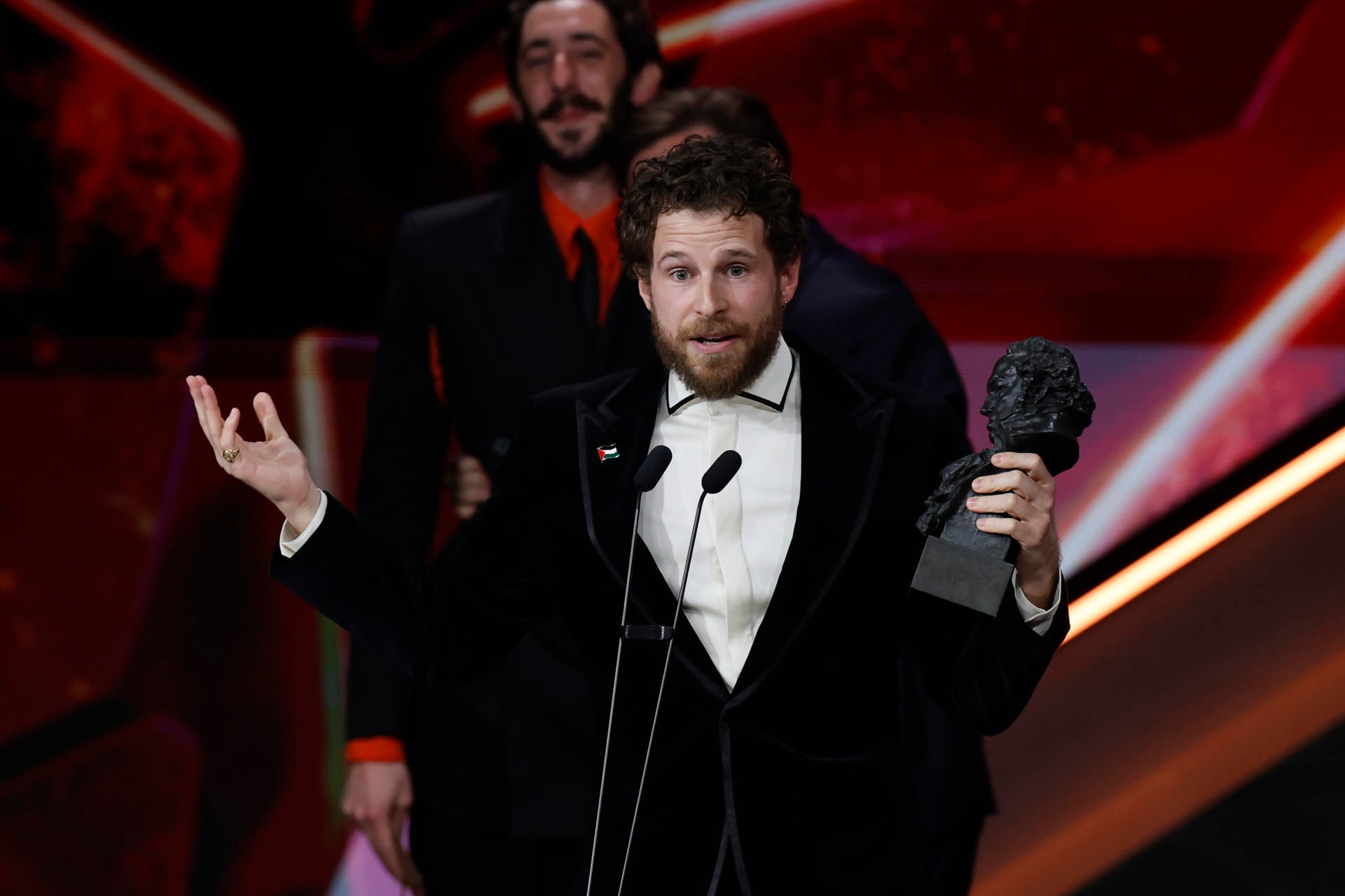 Álvaro Cervantes gana el premio Goya al Mejor Actor de Reparto por ‘Sorda’: “Esto va para las personas con discapacidad”