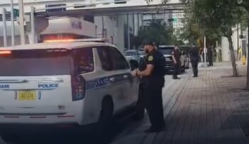 El desarrollo de actividades habituales enfrentó interrupciones a raíz de operativos policiales. (Crédito: Captura de pantalla / Instagram: Only in Dade)