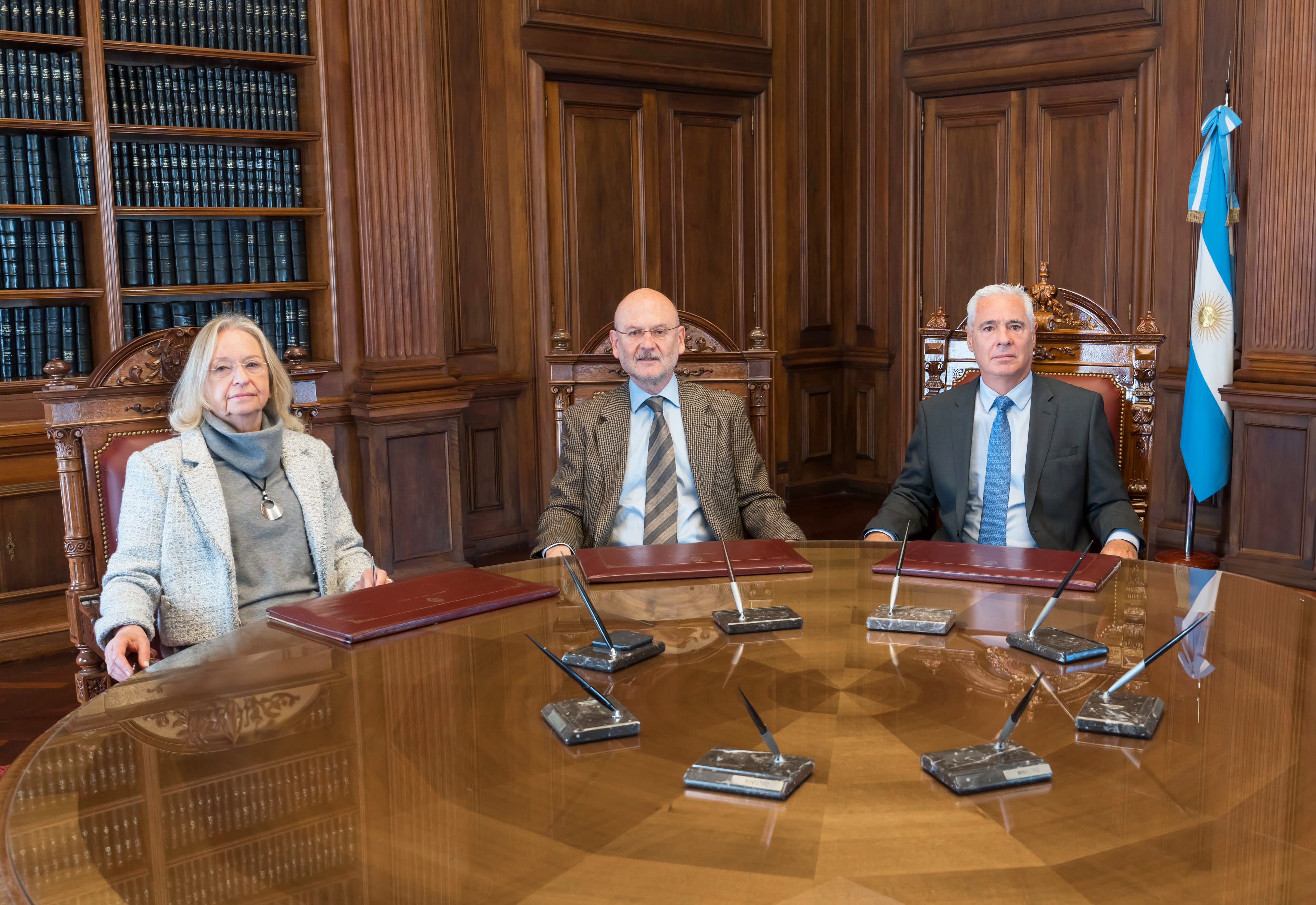 Hilda Kogan, Daniel Soria y Sergio Torres, los tres representantes de la Suprema Corte de Justicia bonaerense