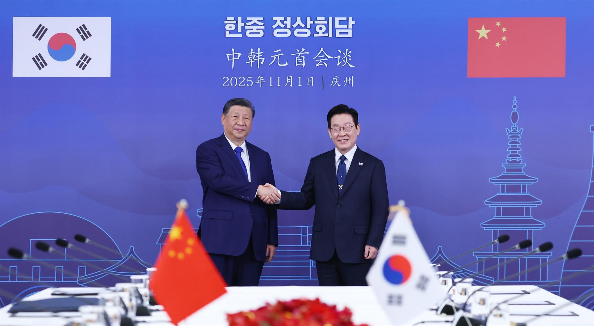 El presidente de Corea del Sur comienza su primera visita a China en medio de nuevos ensayos norcoreanos