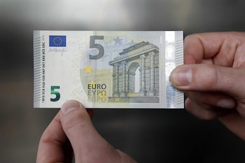 En casas de cambio colombianas, el euro se negoció en un rango que va desde $4.360 para la compra hasta $4.530 para la venta - crédito Bas Czerwinski/EFE