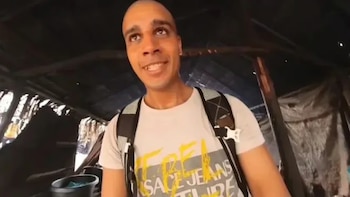 Youtuber marroquí fue sentenciado por publicar un video comiendo carne de un perro callejero