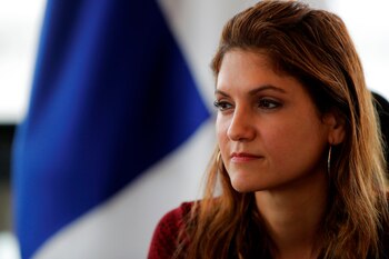 En la imagen la ministra