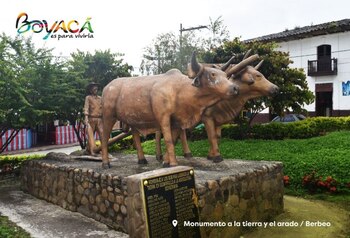 Monumentos en el parque central