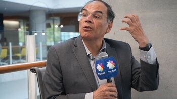 Arturo Molina en el espacio