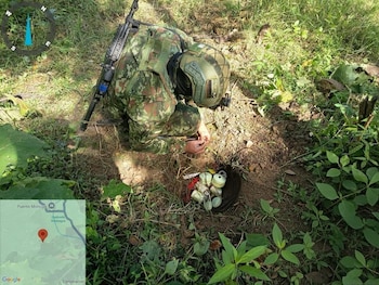 Los uniformados del Batallón de Infantería Liviana N.° 13 General Custodio García Rovira participaron en el procedimiento - crédito Ejército Nacional