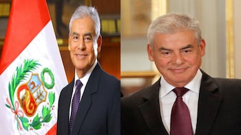 Doble retrato de un hombre de cabello gris y traje oscuro. A la izquierda, sonríe con una bandera de Perú detrás. A la derecha, sonríe levemente