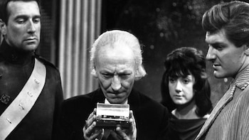 “Doctor Who” sorprende a sus fans con el regreso de dos episodios perdidos tras más de 60 años