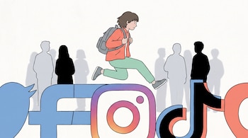 Un adolescente de cabello corto salta sobre los logos de Twitter, Facebook, Instagram y TikTok. Siluetas de adultos aparecen detrás.