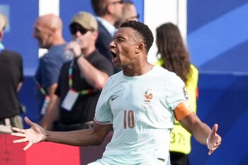 El delantero francés Kylian Mbappé celebra un gol este jueves, en un partido de cuartos de final del Mundial de la FIFA 2026 entre Francia y Marruecos en el estadio Gillette en Foxborough (Estados Unidos). EFE/ Ángel Colmenares