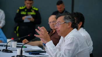 Petro plantea reubicación de poblaciones