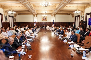 La Política Presupuestaria Anual para 2027 recibió el aval del Consejo de Ministros encabezado por Luis Abinader y Raquel Peña. (Foto: Presidencia de la República Dominicana)