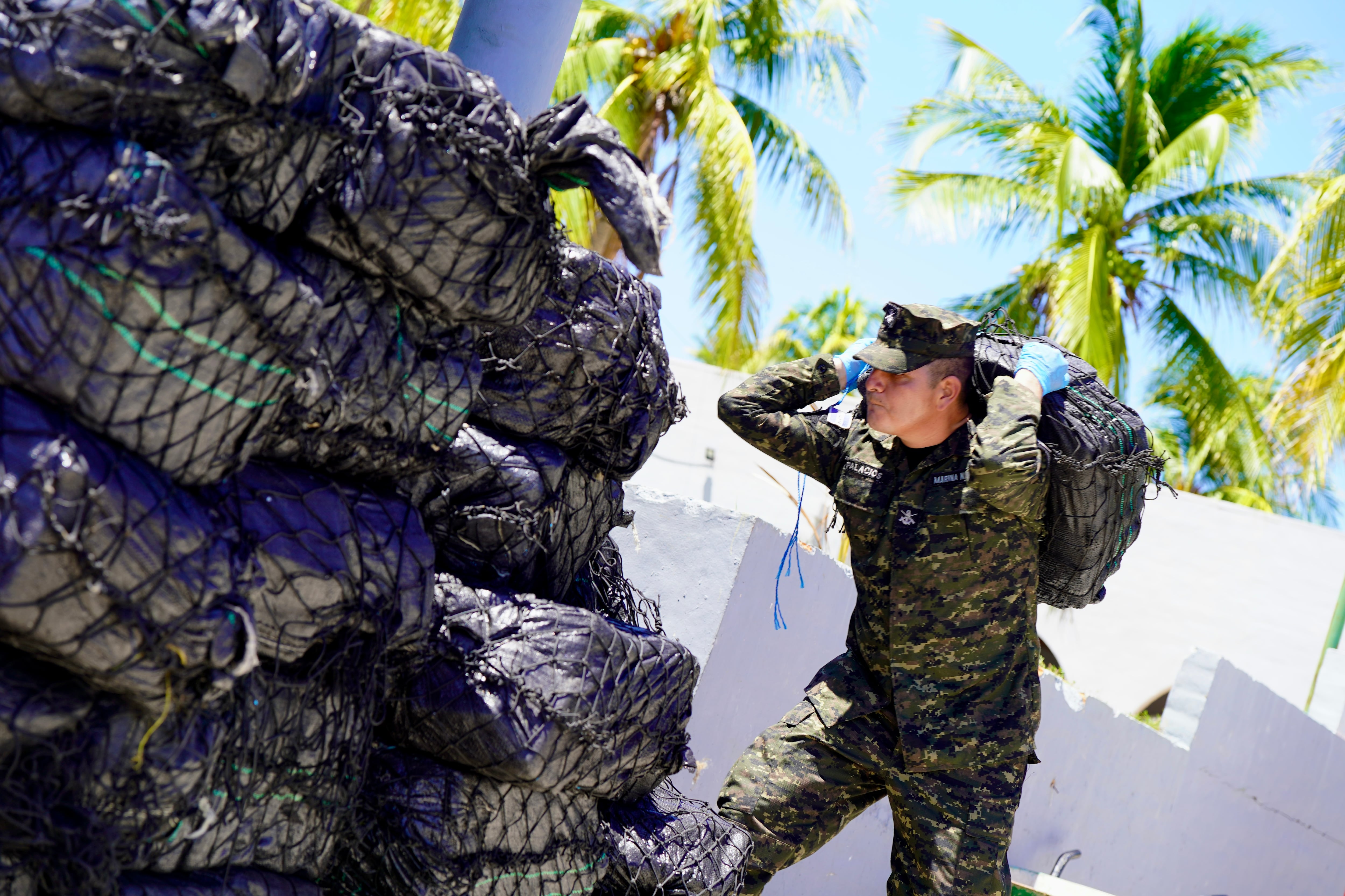 En fotos: 1,362 kilogramos de cocaína fueron incautados en costas salvadoreñas