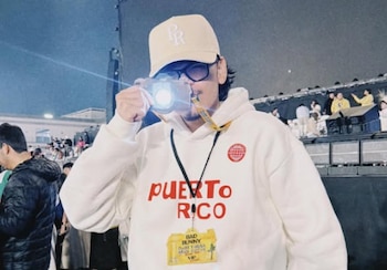 El creador de contenido salvadoreño Carlos Mauricio Gómez, «El Komanche», radicado en Monterrey, México (Cortesía: El Komanche).