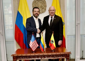 John McNamara, Encargado de Negocios