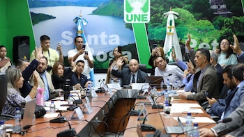 La Comisión Legislativa de Migrantes en Guatemala excluye a cinco aspirantes a dirigir Conamigua por no presentar descargos
