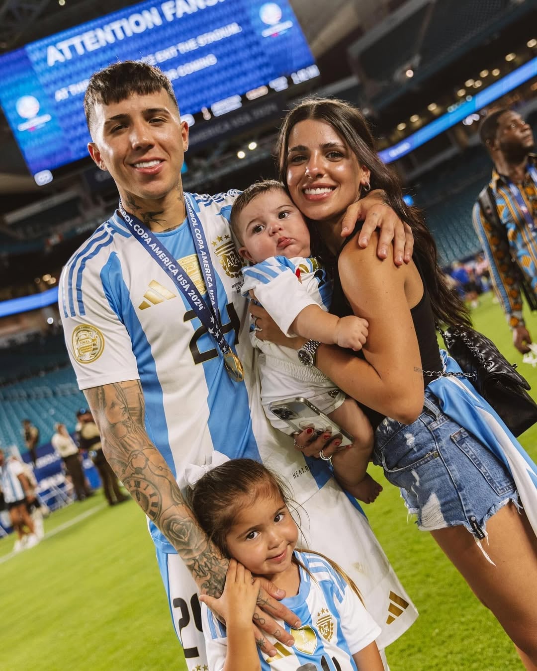 Enzo y Valentina están juntos desde que el futbolista comenzó su carrera en las inferiores de River
