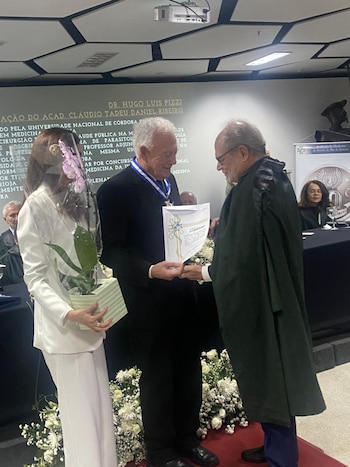 La trayectoria de Hugo Pizzi,