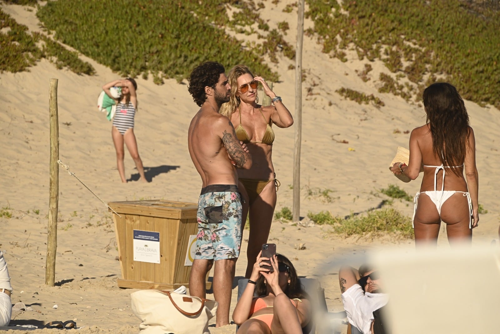 Hace un año, su encuentro en la playa con Cochito López disparó comentarios de un posible regreso..., pero todo quedó en amistad y