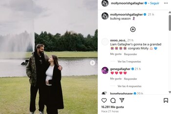 Molly mostró su pancita de