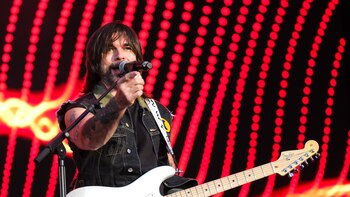 Juanes cantó la canción emblemática