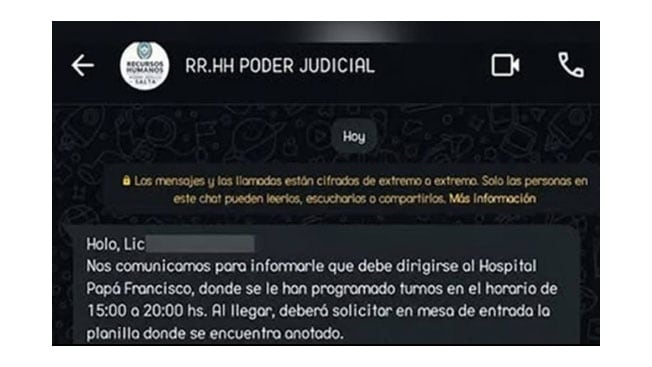 Las falsas ofertas laborales se difundían por redes sociales y WhatsApp, donde el estafador captaba a las postulantes