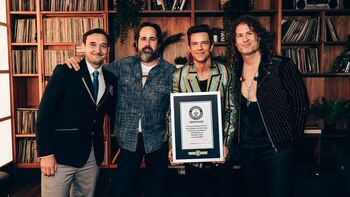 The Killers recibieron certificados oficiales