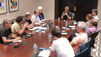 Massa junto a su staff