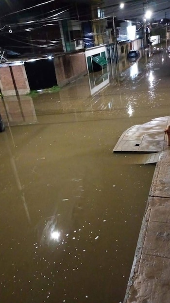 Calles de Piura amanecen anegadas