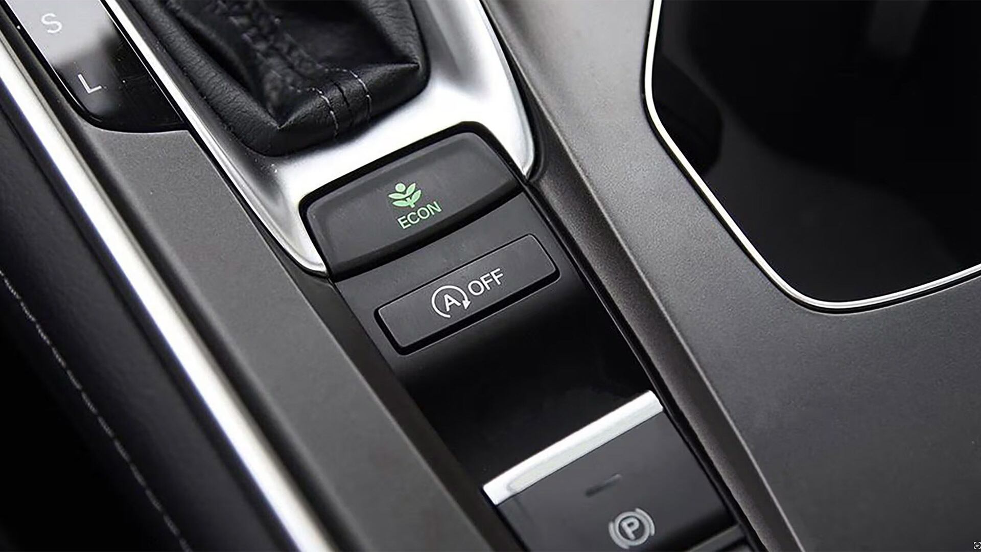 El Auto Stop apaga el motor cuando no están girando las ruedas. Se puede desactivar y el motor seguirá en marcha