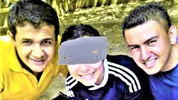 Yoel Contreras a la izquierda