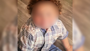 Descartan cargos contra los padres de un niño que sobrevivió tras ser declarado muerto en una morgue de Arizona