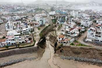 Punta Hermosa a poco de que un tercer huaico pase por balneario.