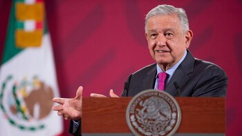 “Llueva, truene o relampagueé”: López