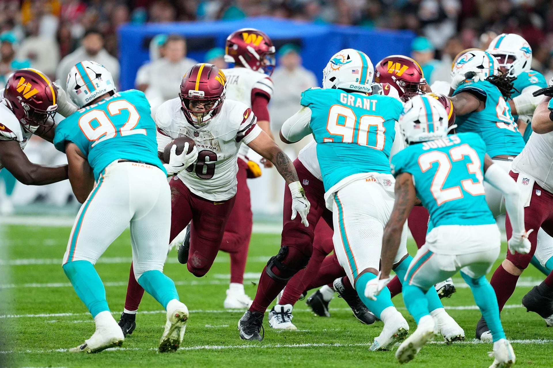 Los Dolphins ganan en la prórroga (16-13) a los Commanders en el histórico primer partido de la NFL en España