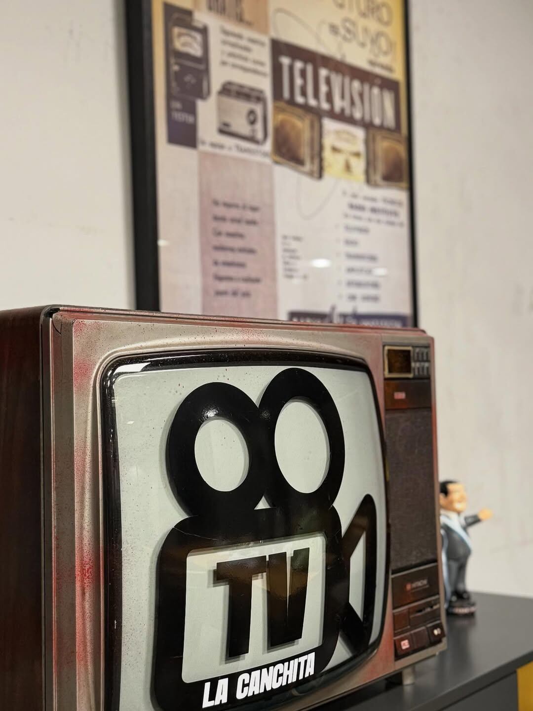 “Lo importante es rodearse de gente real de corazón”, escribió en su publicación, que generó múltiples comentarios