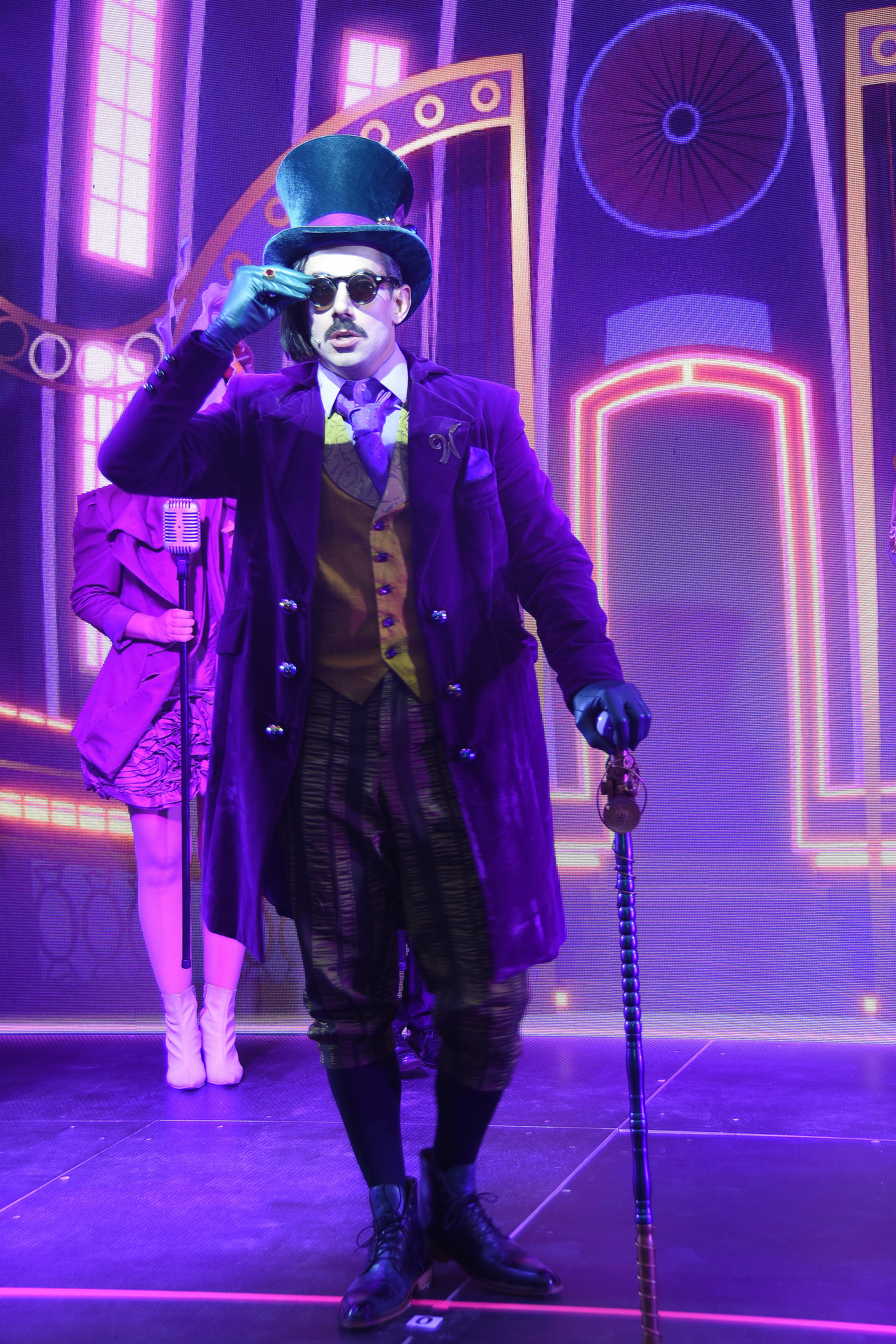 Agustín 'Rada' Aristarán interpreta a Willy Wonka y encabeza un elenco que incluye a Dante Barbera, Mateo Argibay y Juan Martín Flores como Charlie Bucket