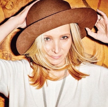 “Me da miedo ver un capítulo de Friends y no gustarme a mí misma, así que prefiero no arriesgarme a ello”, confiesa Kudrow. Reconoce que de vez en cuando ve recopilaciones de tomas falsas que abundan por YouTube. “Siempre me río con ellas” (Instagram)