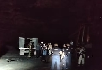 Autoridades trabajan para rescatar a los mineros atrapados. (Captura de pantalla)